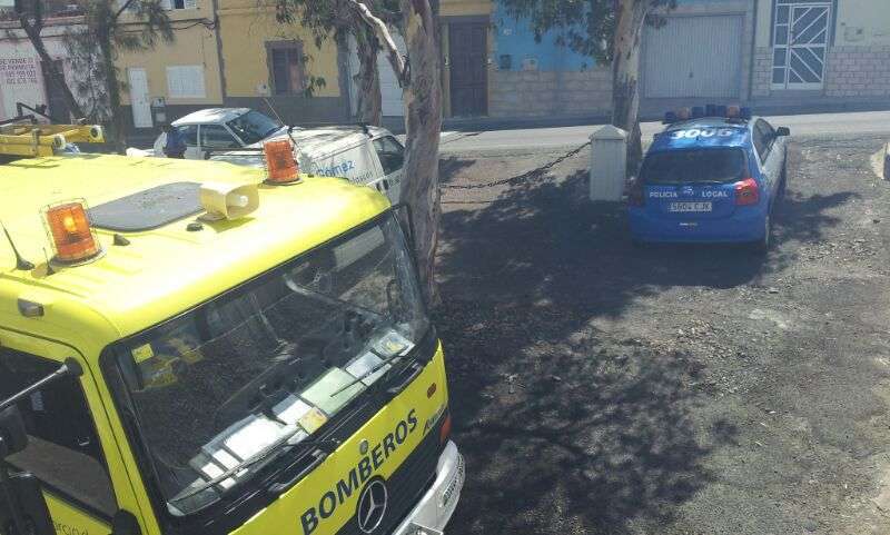 Imagen de archivo de una intervención de los bomberos en Telde (Foto TA)